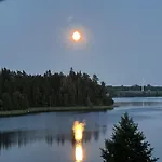 Semesterbostad Blekit Jeziora Przystajne