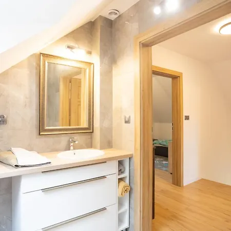 Сasa de vacaciones Blekit Jeziora Przystajne