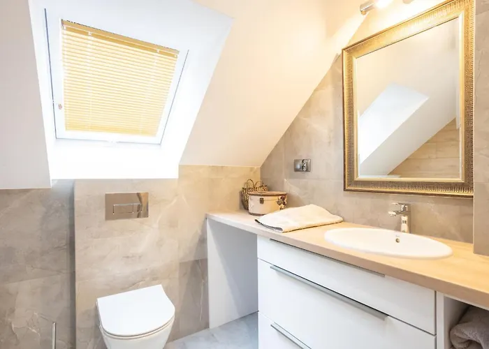 Blekit Jeziora Сasa de vacaciones